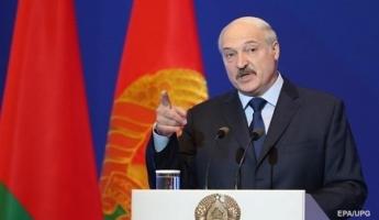 Лукашенко: Украина дала повод войне на Донбассе