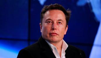 Илон Маск заявил, что не дарил Tesla Лукашенко