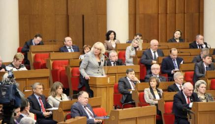 Белорусов будут увольнять с работы из-за арестов? В Минтруда рассказали, почему Верховный суд им не указ