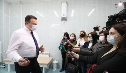 «Сейчас пациенты более тяжёлые» — Пиневич назвал регионы, где самая высокая заболеваемость коронавирусом в Беларуси. Там живут почти 40% белорусов