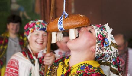 Минздрав и ВОЗ выяснили, где в Беларуси веселее жить и где живут самые полные белорусы. А где больше всего курят?