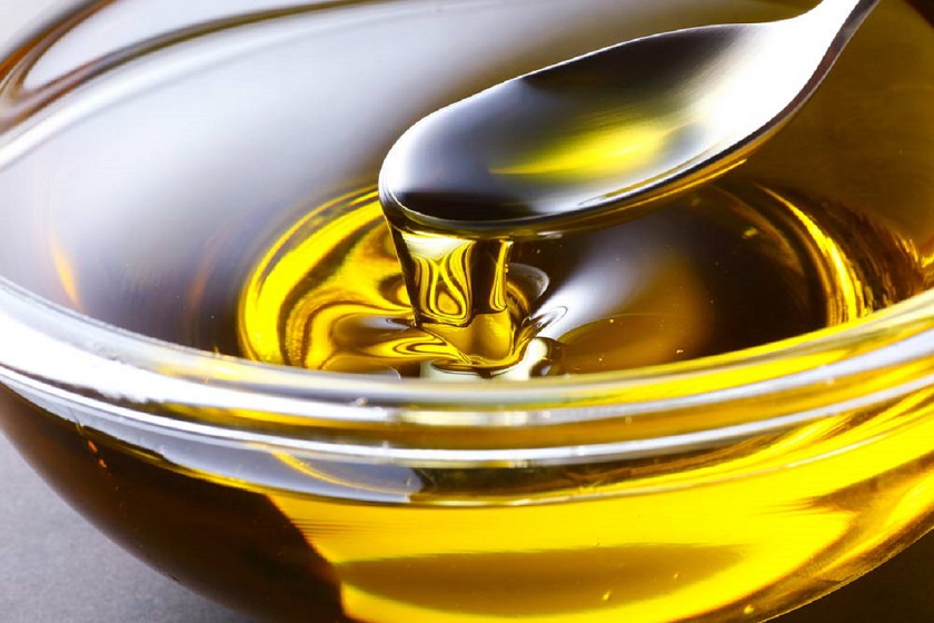 Как выбрать растительное масло? Рафинированое или нет? Читайте при какой температуре становится вредным и зачем разбавлять со сливочным