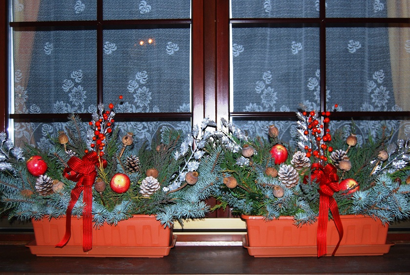 Новогодние украшения на окна своими руками (69 фото)