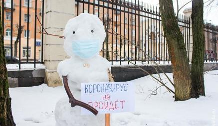 Не «Спутником»? В Беларуси стартовала вакцинация детей. В Минздраве рассказали, какой вакциной и будут ли побочные эффекты