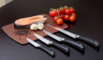 Почему на кухне не должно быть универсального ножа? Разобрались как выбрать правильный и сколько их должно быть в каждом доме