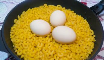 Макароны можно варить «без воды». А яйца — так, чтобы скорлупа сама потом снималась! Собрали кухонные хитрости в одном месте