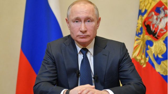 Владимир Путин заявил в телефонных разговорах 21 февраля