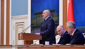 «Где-то возле речки валяется» — Лукашенко заявил, что в Беларуси сбили ракету. И рассказал, почему пока терпит и «не ввязывается» в войну