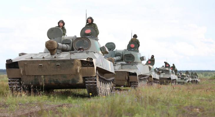 В Минобороны Украины заявили, что белорусы ставят на границе «деревянные танки». Зачем?