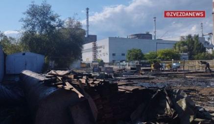 Россия обвинила Украину в атаке на Запорожскую АЭС. Киев заявил об ударе по военной базе рядом. Что известно?