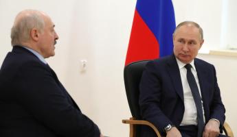 «Пытаются меня дергать за живое» — Лукашенко рассказал, почему Путин не ходит «пешком» по Беларуси и зачем попросил у него ядерное оружие
