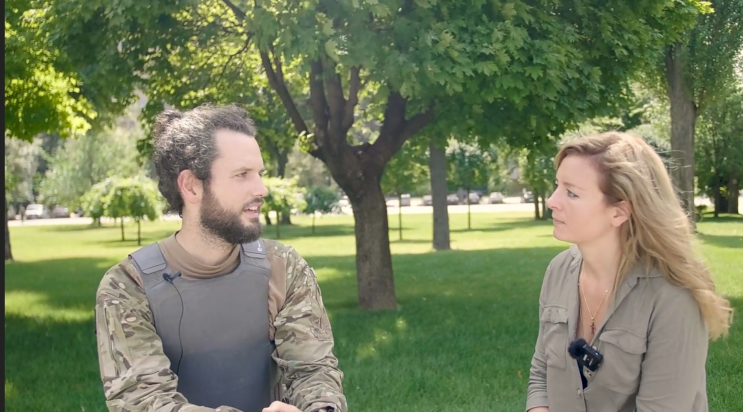 "Не можете прислать танки — пришлите чипсы" — Британский легионер рассказал, как иностранцы воюют в Украине