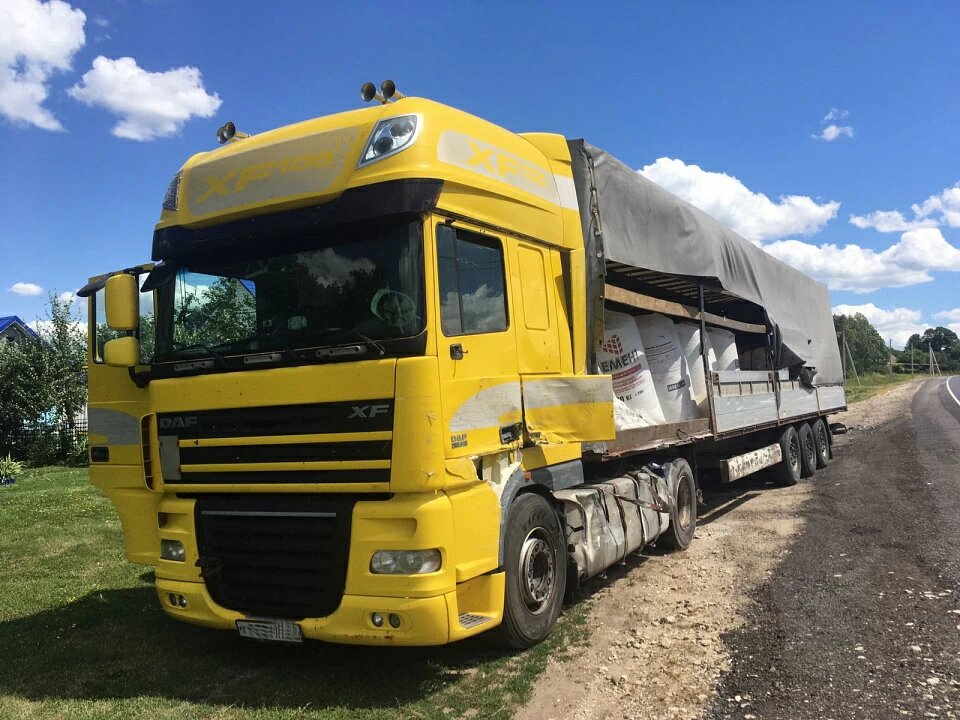 В России автобус с белорусами столкнулся с грузовиком. Пострадали 9 человек