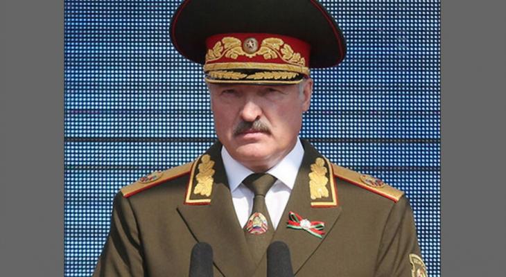 Лукашенко уволил командующего ракетными войсками и назначил нового замначальника ПВО Беларуси
