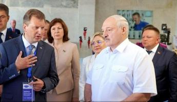 «Никакие украинцы не нацики» — Лукашенко назвал Шольца и Макрона «пацаньем» и заявил, что у него готовы самолеты для ядерного удара по Западу