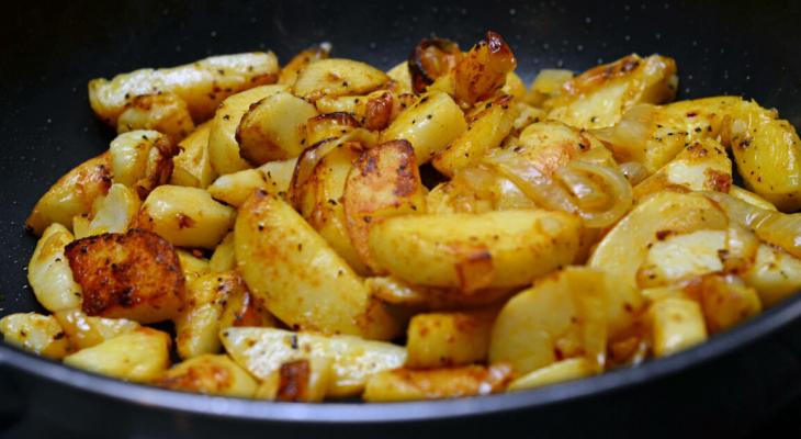 90% людей жарят картошку неправильно. Вот 6 пунктов, которые нужно выполнить, чтобы она была хрустящей