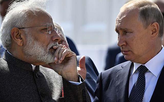 Индия и Китай резко сократили закупки нефти в России