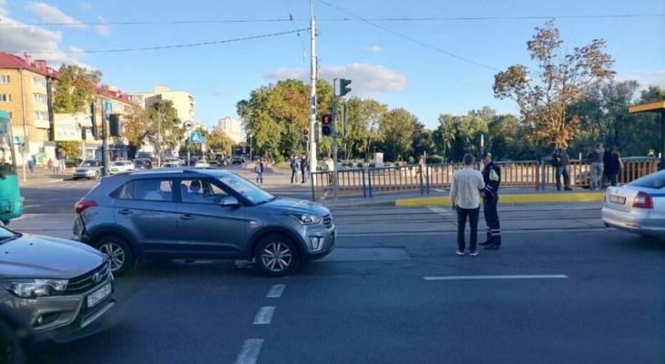 В Минске легковушка сбила пешехода. Оба двигались на зелёный свет