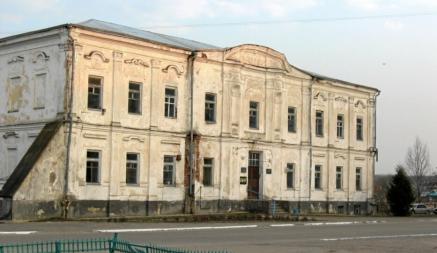 В Дятлово дворец на 1,5 тыс. квадратных метров оценили в 96 рублей. Кто может купить?