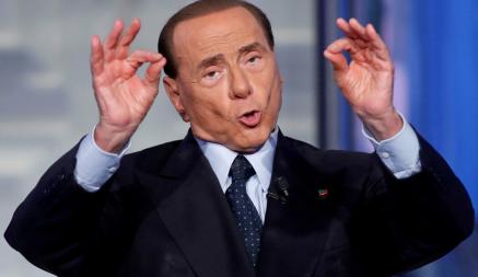 Берлускони обвинил Зеленского в «утраивании атак» на «ДНР» и «ЛНР»