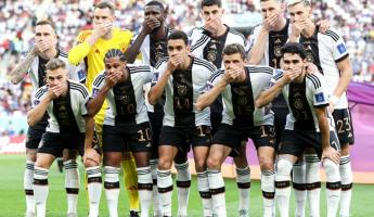 Футболисты сборной Германии закрыли рты перед началом матча на ЧМ-2022