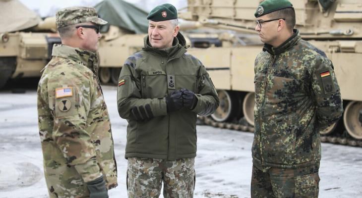В Латвии призвали НАТО взять под контроль небо Украины после взрыва в Польше