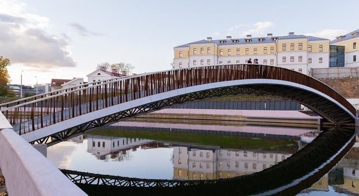 Чиновники рассказали, почему в Минске закрыли мост через месяц после открытия