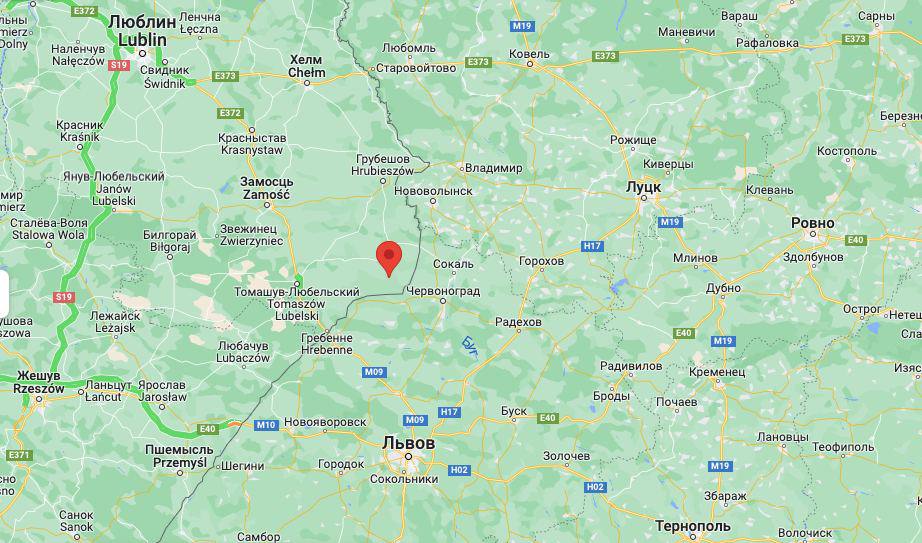 Варшава созвала срочное заседание министров из-за взрыва в польском селе после удара России по Украине