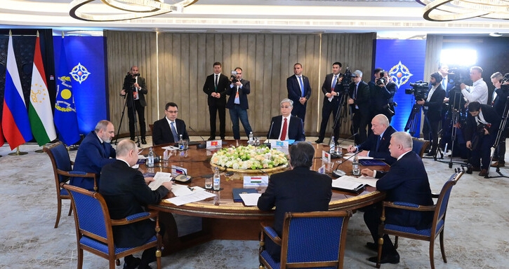 Лукашенко похвалил американцев на саммите ОДКБ