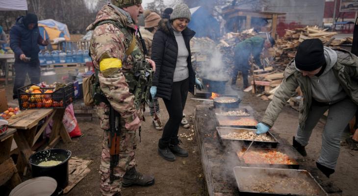 «Самые мрачные дни» — Украина приготовилась пережить зиму после «колоссальных» разрушений энергетики