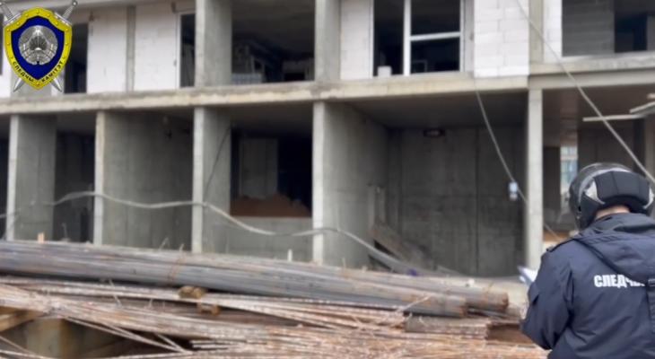 В «Минск мире» на строителя с 17-го этажа упала металлическая труба