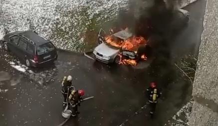 В Гродно на глазах у прохожих сгорел автомобиль