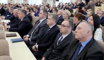 Лукашенко рассказал, кто из чиновников «скопытится», если захочет «под плёткой походить»