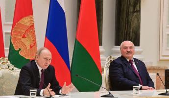 Лукашенко договорился с Путиным о «выгодной» цене на газ на 2023 год