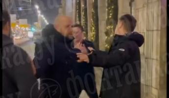 Появилось видео драки Лепса у бара в Петербурге