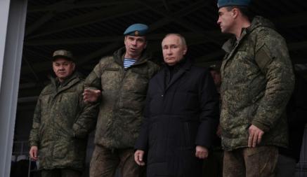 Путин признал «крайне сложной» обстановку в четырех украинских областях