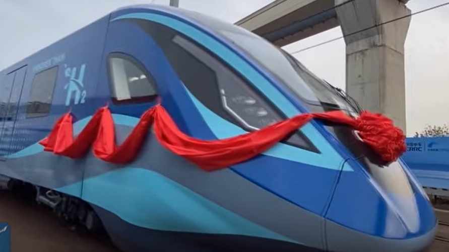 Китай запустил первый в мире поезд на водородной энергии