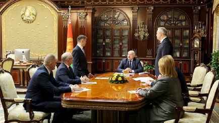 Лукашенко заявил о «никаком эффекте» от «пертурбаций» в Минобразования