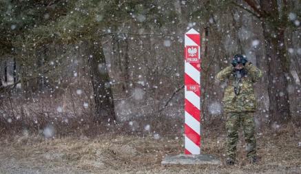 Нелегалы из Беларуси забросали камнями польских пограничников — Wprost
