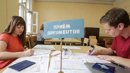 Лукашенко разрешил патриотам поступать в вузы вне конкурса. Но не во все