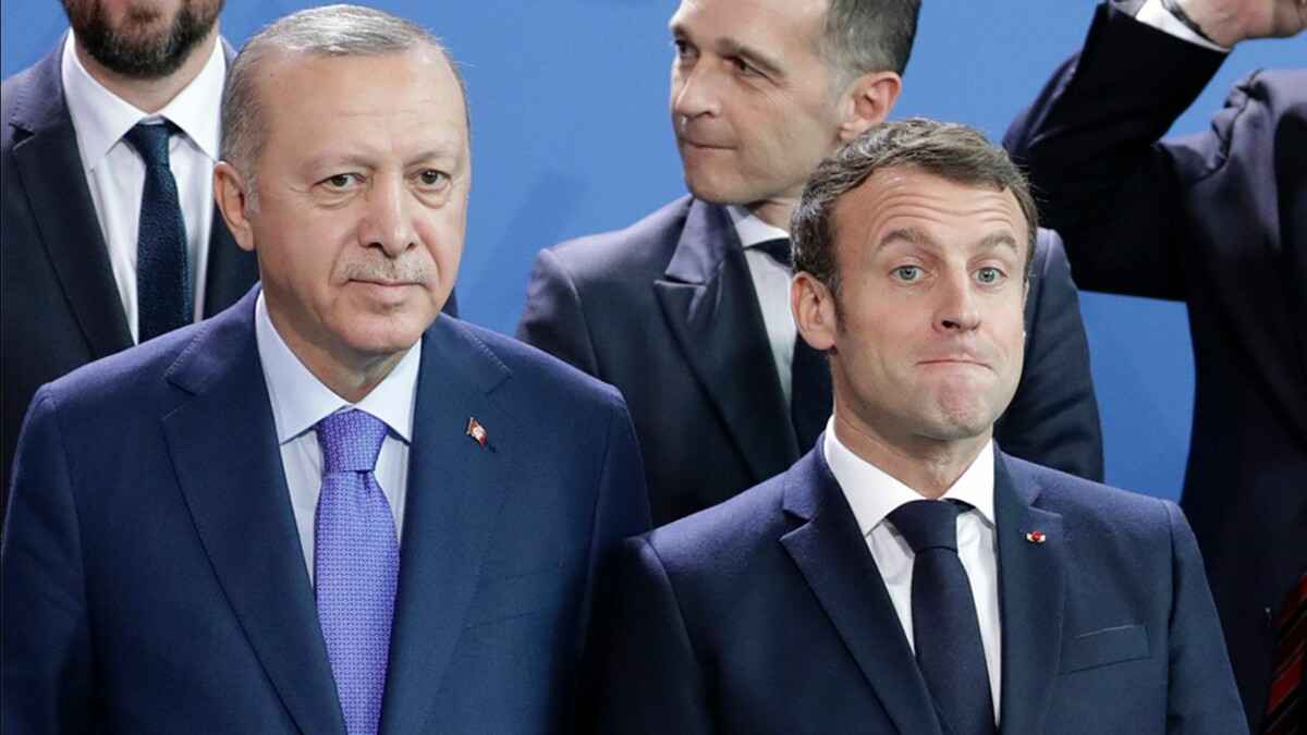 Эрдоган обвинил Макрона в неспособности руководить Францией