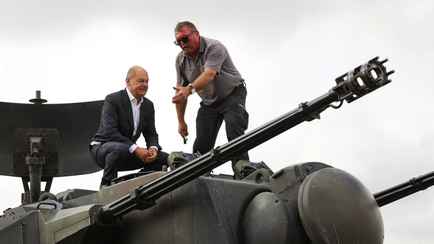 Запад загнал Шольца в угол. Германия даст добро на поставки танков в Украину?