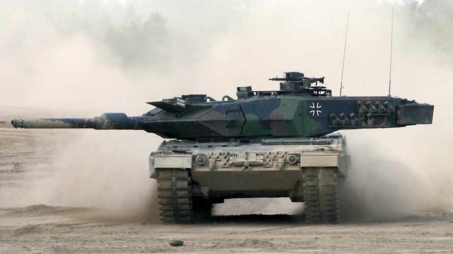 Франция почти убедила Германию передать Украине танки Leopard 2