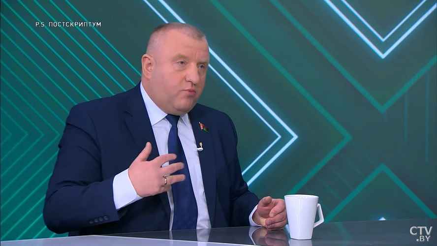 В Совете Республики потребовали от уехавших белорусов «достойный плод покаяния»