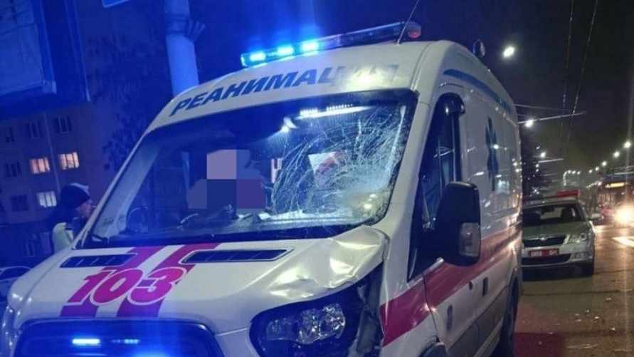 В Бресте скорая насмерть сбила пешехода