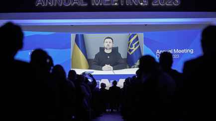 Зеленский не уверен, что Путин жив