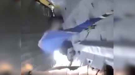 В России дверь самолета открылась прямо во время полета