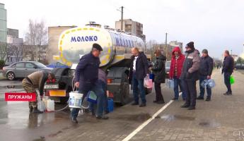 В Пружанах спустя почти двое суток включили воду