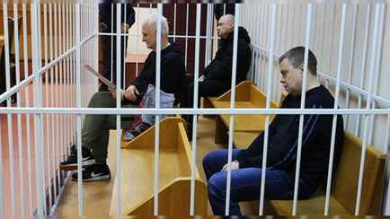 В Минске начался суд над Нобелевским лауреатом Беляцким и его соратниками