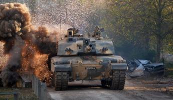 Великобритания также решила отправить Украине танки